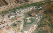 Luftaufnahme vom Gelände um 1990 (1969 Bezug von Unterkunft, Fahrzeughalle, Werkstatthalle)