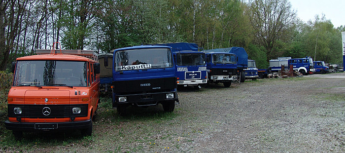 Außenlager und Lagerplatz für ausgesonderte Fahrzeuge des THW.