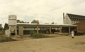 1993 - Bauarbeiten an der neuen Fahrzeughalle