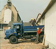 1994 - Hallenabbriss der alten Fahrzeughalle